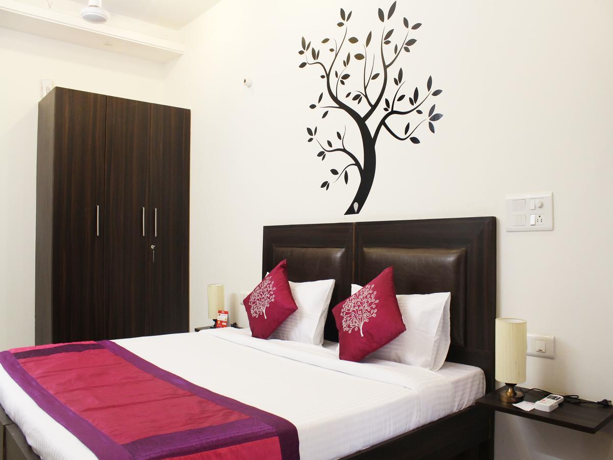 Oyo 2384 Hotel Epic Inn Gurgaon Exteriör bild