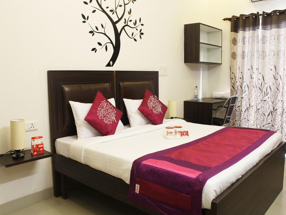 Oyo 2384 Hotel Epic Inn Gurgaon Exteriör bild